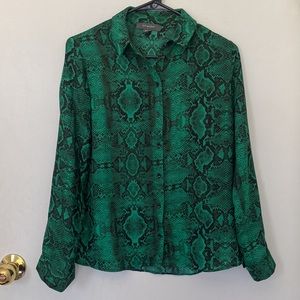 Primark snake print green shirt size US4